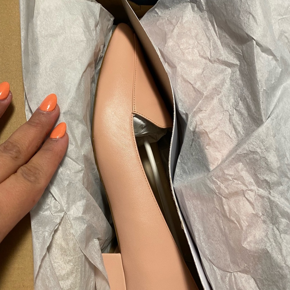 NEW w/ Box-Cole Haan Rose Leather Shoes
